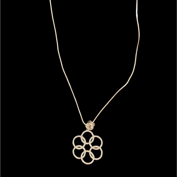 925 genuine Silver flower shape necklace - Picture 2 of 2